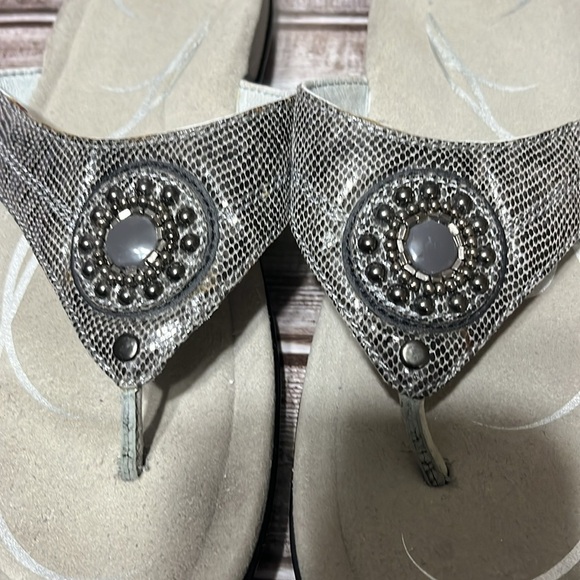 Obeo Brisa Elegant Black and Gray Beaded Women's Sandals Thong Size 9 - Picture 7 of 11